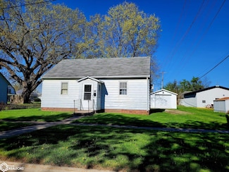 514 S Stuart St, Sigourney, IA 52591