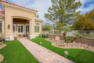 9300 Villa Ridge Dr, Las Vegas, NV 89134
