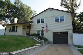 7425 Flora St, Springfield, VA 22150