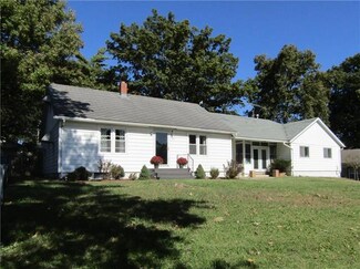 215 E Walnut St, Waverly, MO 64096