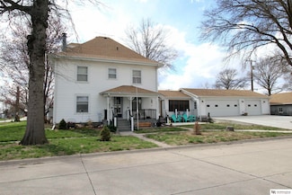 201 N Butternut, de Witt, NE 68341