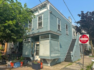 162 S Swan St, Albany, NY 12202