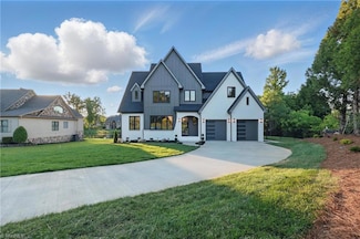 833 Dunleigh Dr, Burlington, NC 27215