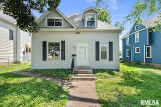 723 W 17th St, Davenport, IA 52804