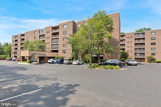 1219 W Wynnewood Rd Unit 400, Wynnewood, PA 19096