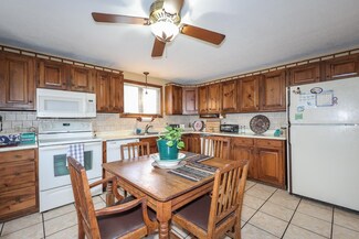 892 Dix St, Manchester, NH 03103