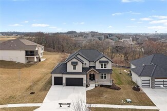 1203 Creekmoor Dr, Raymore, MO 64083