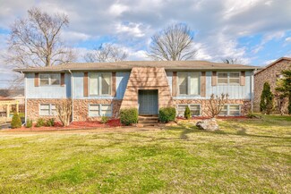 3005 Runabout Dr, Nashville, TN 37217