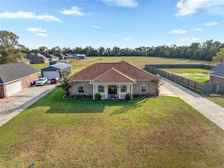 800 E 2nd St, Iowa, LA 70647