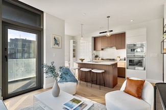 100 Shawmut Ave Unit 610, Boston, MA 02118