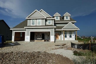 1539 Creekview Ct, Oconomowoc, WI 53066