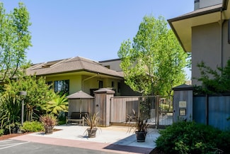 2140 Santa Cruz Ave Unit E104, Menlo Park, CA 94025