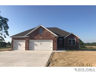145 W Marion Dr, Hanover, IN 47243