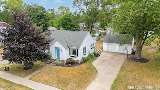315 N Colonial St, Zeeland, MI 49464