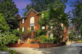 1850 Valleywood Rd, McLean, VA 22101