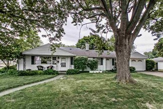 116 N Varsity Dr, South Bend, IN 46615