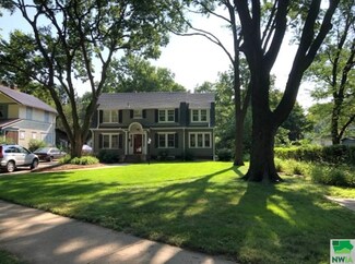 308 S Yale St, Vermillion, SD 57069