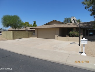 11246 N 50th Dr, Glendale, AZ 85304