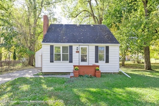 1221 Eaton Ct, Lansing, MI 48910