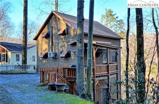 133 Greenbriar Rd, Beech Mountain, NC 28604