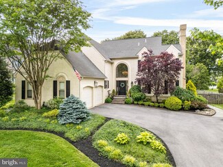 725 Cornerstone Ln, Bryn Mawr, PA 19010