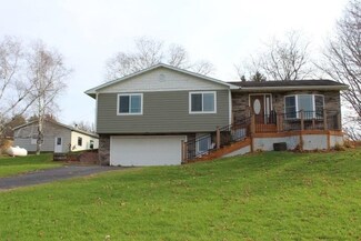 403 E South St, Ontario, WI 54651