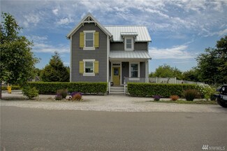79 Pacifica Ln, Pacific Beach, WA 98571