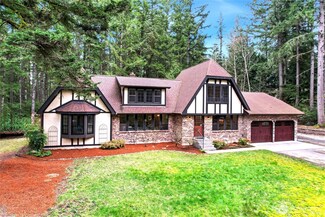 6935 SE Mullenix Rd, Port Orchard, WA 98367