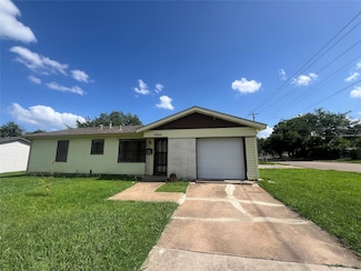 5300 Ira St N, Haltom City, TX 76117