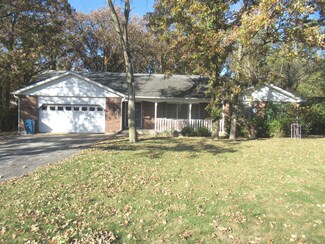 2560 E Priscilla Ln, Crete, IL 60417