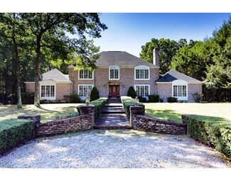 14 Kings Rd, Sharon, MA 02067