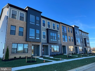 117 Summit Point Blvd, Bowie, MD 20716