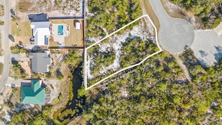 2 S Brooks Ave, Port St. Joe, FL 32456