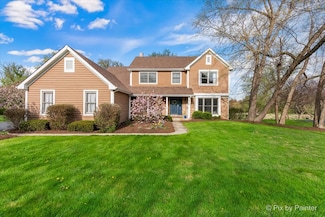 3910 Tecoma Dr, Crystal Lake, IL 60012