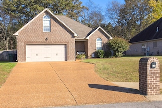 304 Sheffield Dr, White House, TN 37188