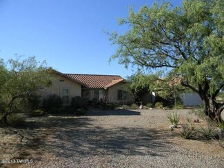 567 W Sunset Rd, Huachuca City, AZ 85616