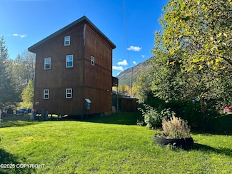 282 Main St, Girdwood, AK 99587
