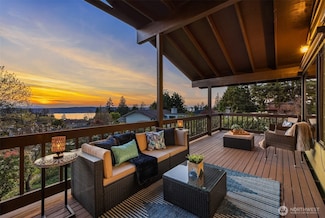 4619 79th Place SW, Mukilteo, WA 98275
