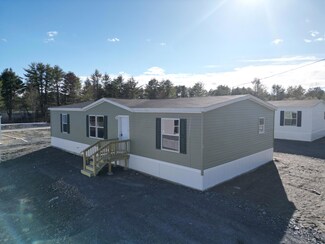 26 Amelia Ln, Waterville, ME 04901