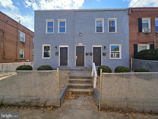 5433 C St SE Unit 2, Washington, DC 20019