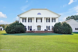 651 Gilbert Rd SE, Bolivia, NC 28422