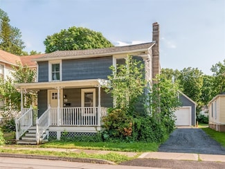 32 Union St, Brockport, NY 14420