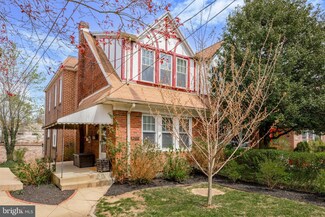 2433 Wynnefield Dr, Havertown, PA 19083