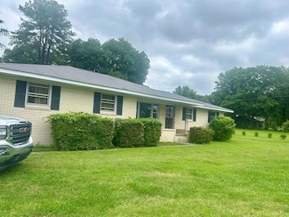 933 University St, Martin, TN 38237