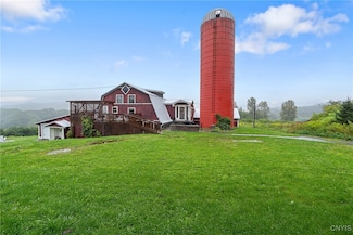 1100 North Rd, Tully, NY 13159