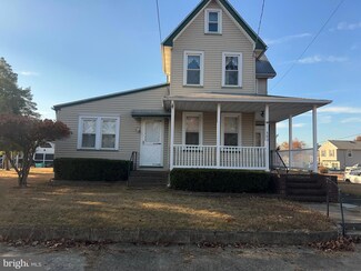 503 Dauphin St, Riverside, NJ 08075
