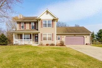 52035 Chardonnay St, Paw Paw, MI 49079