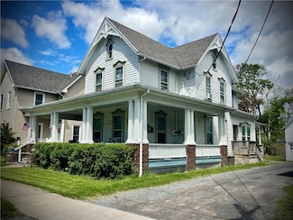 125 Benham St, Penn Yan, NY 14527