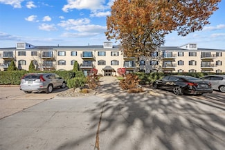 130 Thompson Dr SE Unit 212, Cedar Rapids, IA 52403