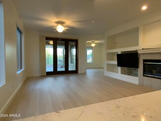1917 W Steinbeck Dr Unit 24, Anthem, AZ 85086